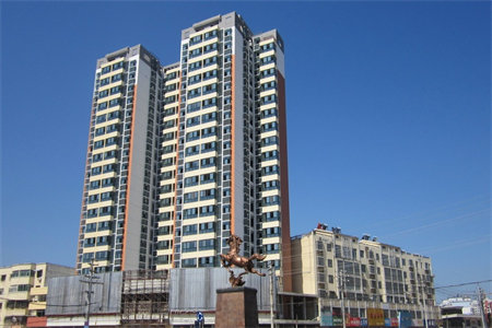 光明花苑北区118平送储藏室仅55万